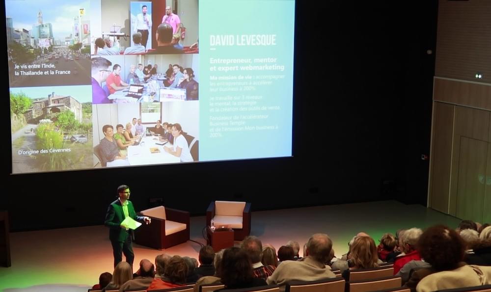 Conférence avec le secrétaire de l'ambassade de l'Inde, Lourmarin
